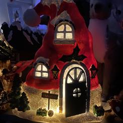 Fairy house red 