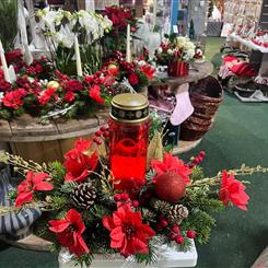 Grave Arg with candle artificial